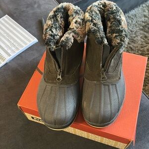 Ladies’ Propet Snow/Winter Boots.